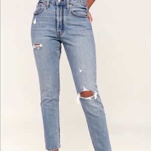 Levi’s 501 Distressed Skinny Jeans